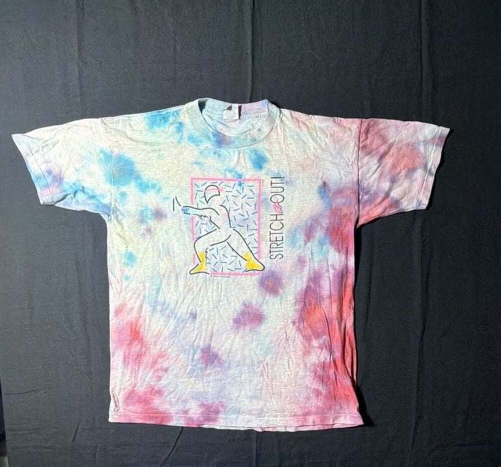 Vintage 1990 Phila. T-Shirt Museum 'Stretch It Out!' Graphic Tie Dye T-Shirt